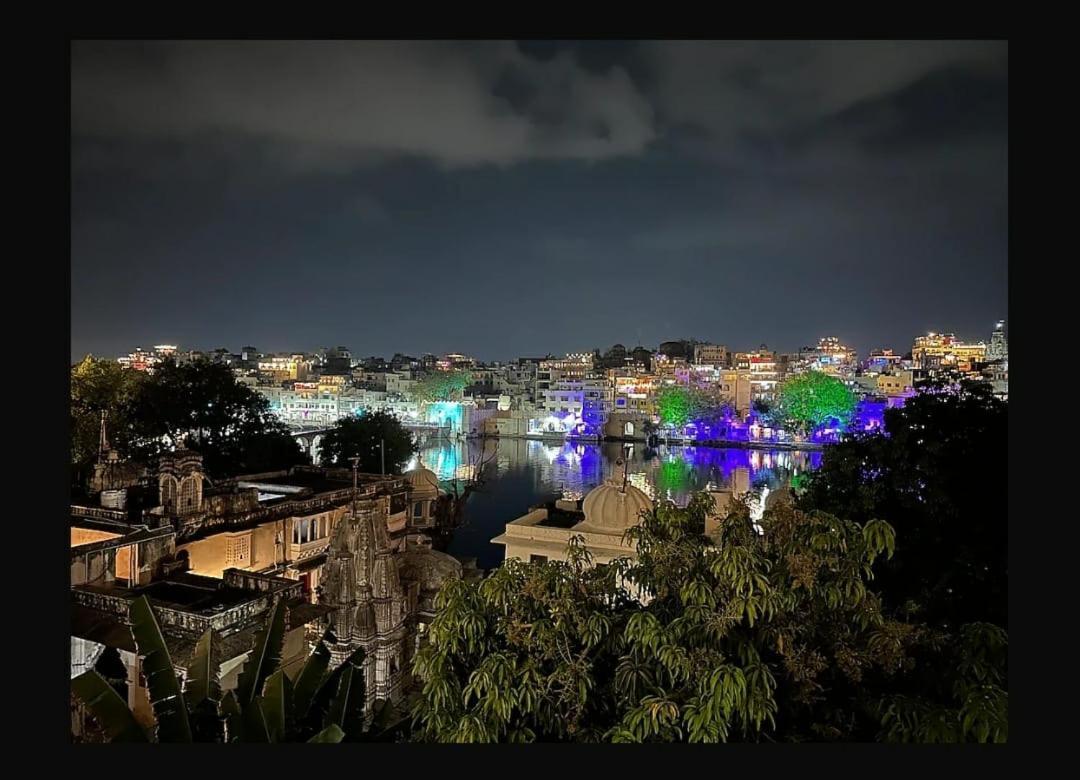 אודייפור Hotel Shiv Palace מראה חיצוני תמונה