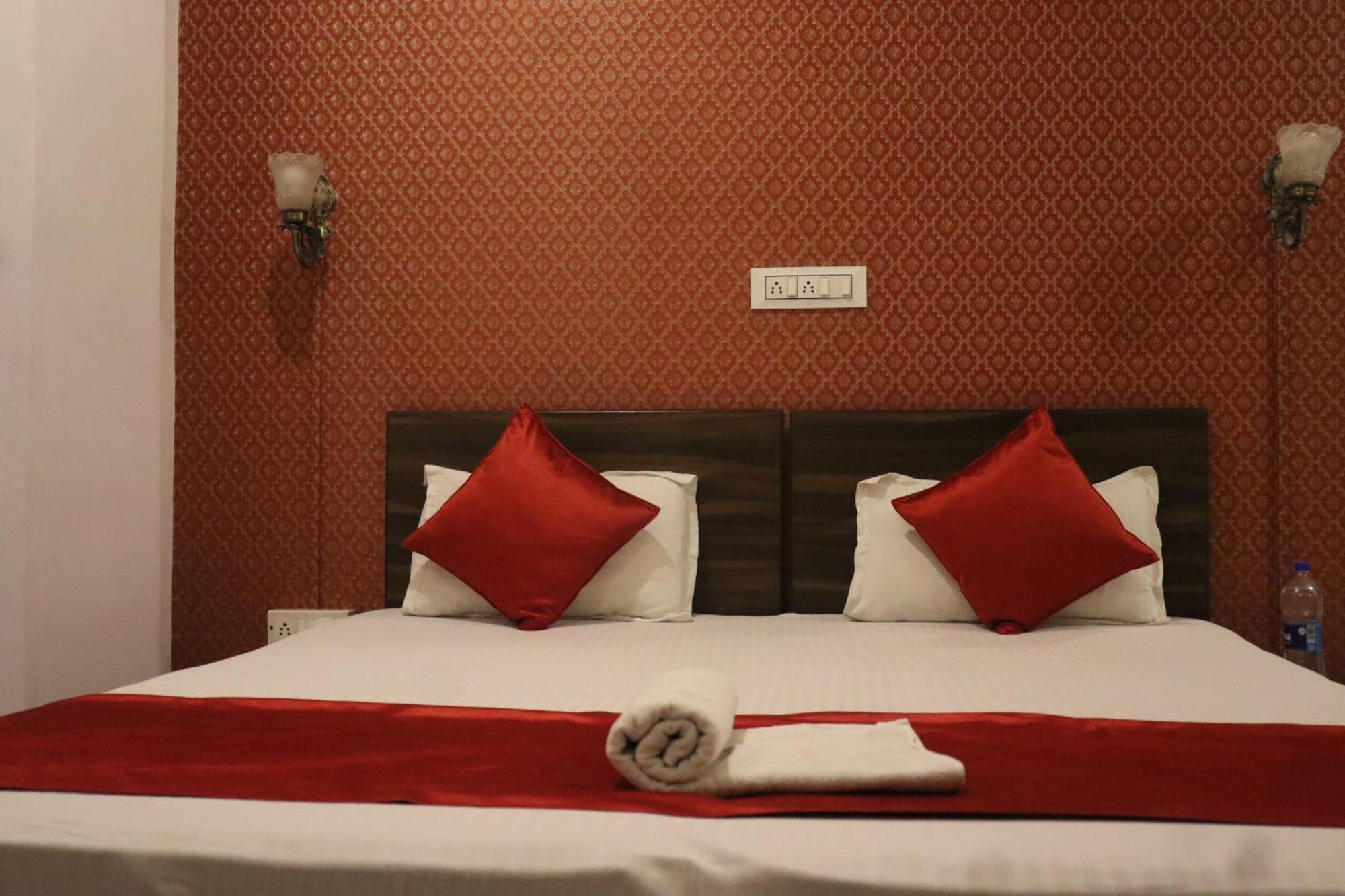 אודייפור Hotel Shiv Palace חדר תמונה
