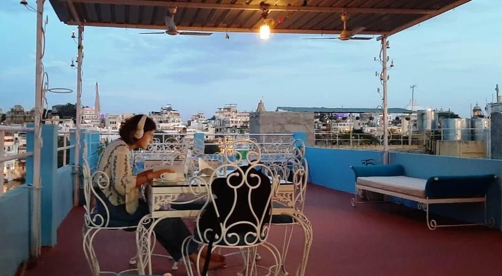 אודייפור Hotel Shiv Palace מראה חיצוני תמונה