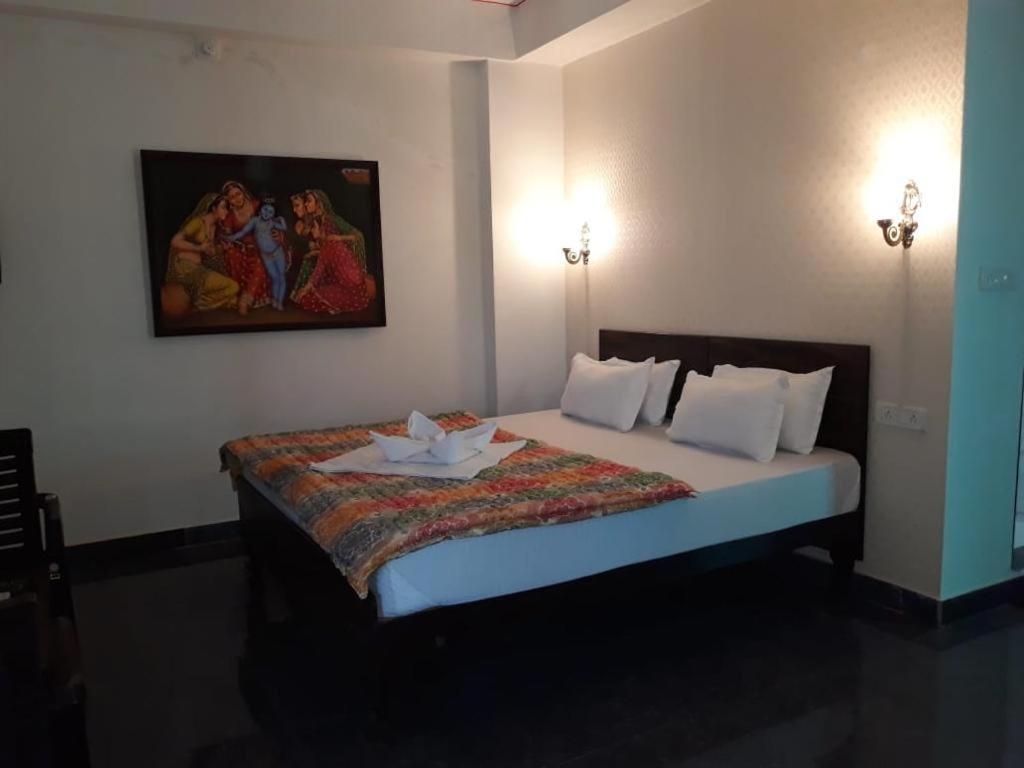 אודייפור Hotel Shiv Palace מראה חיצוני תמונה